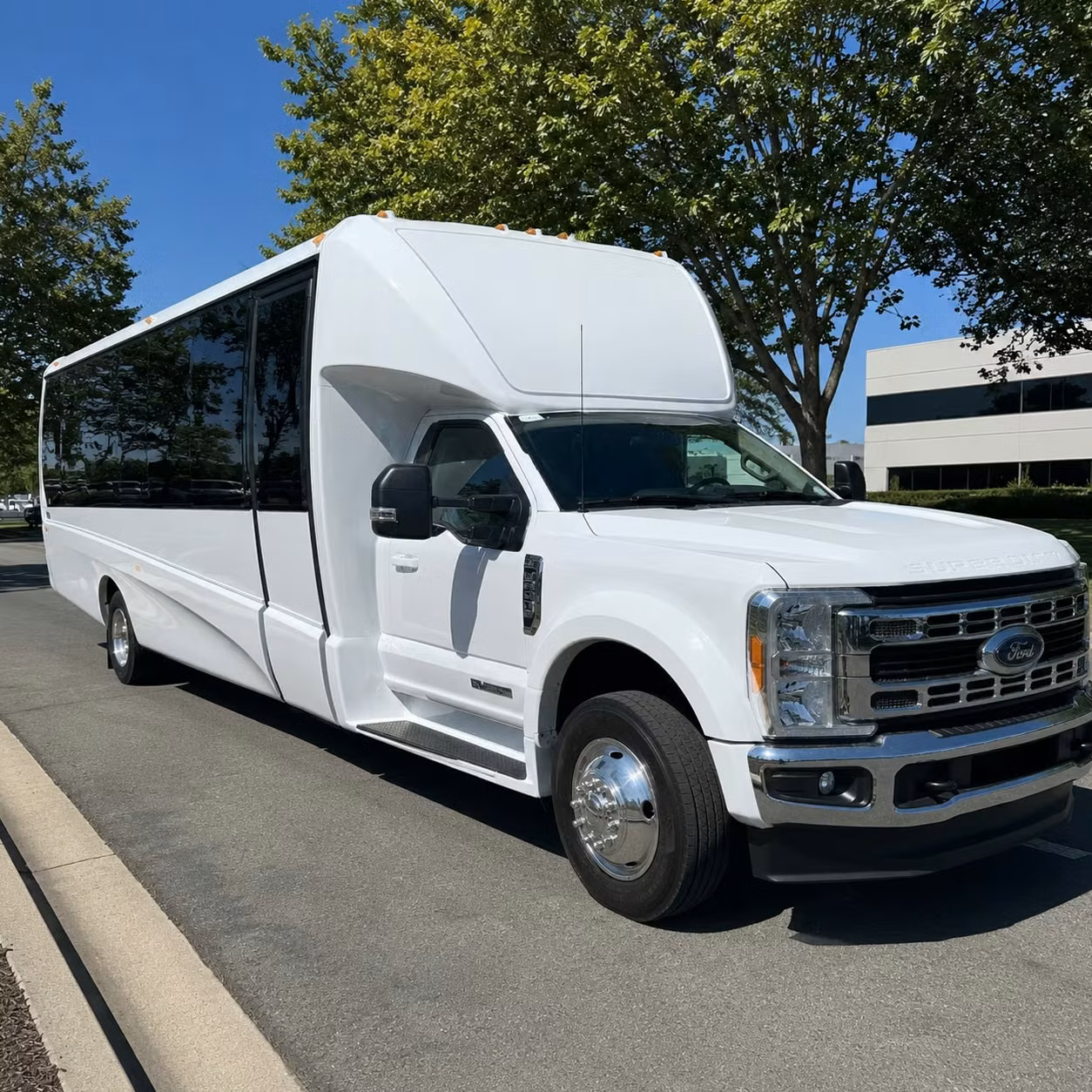 15 passenger minibus